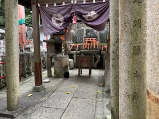 Klein tempeltje bij de uitgang